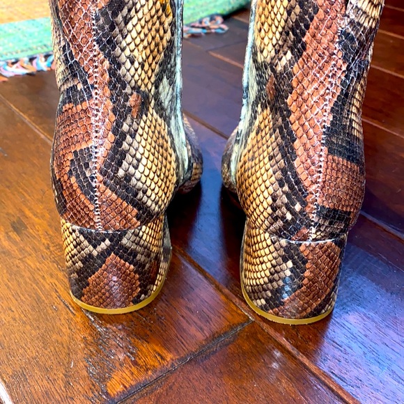 Chinese Laundry Davinna Faux Snakeskin Ankle Boot - Picture 8 of 8